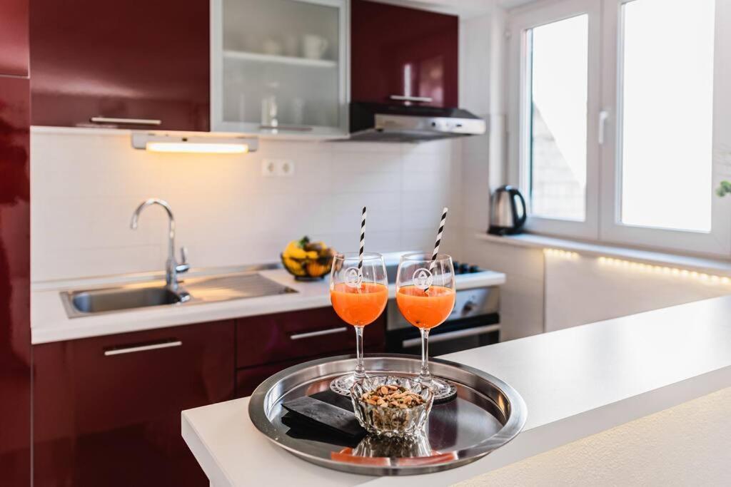 Holiday Home Marina-Renovated House In City Center Rogoznica  Eksteriør bilde