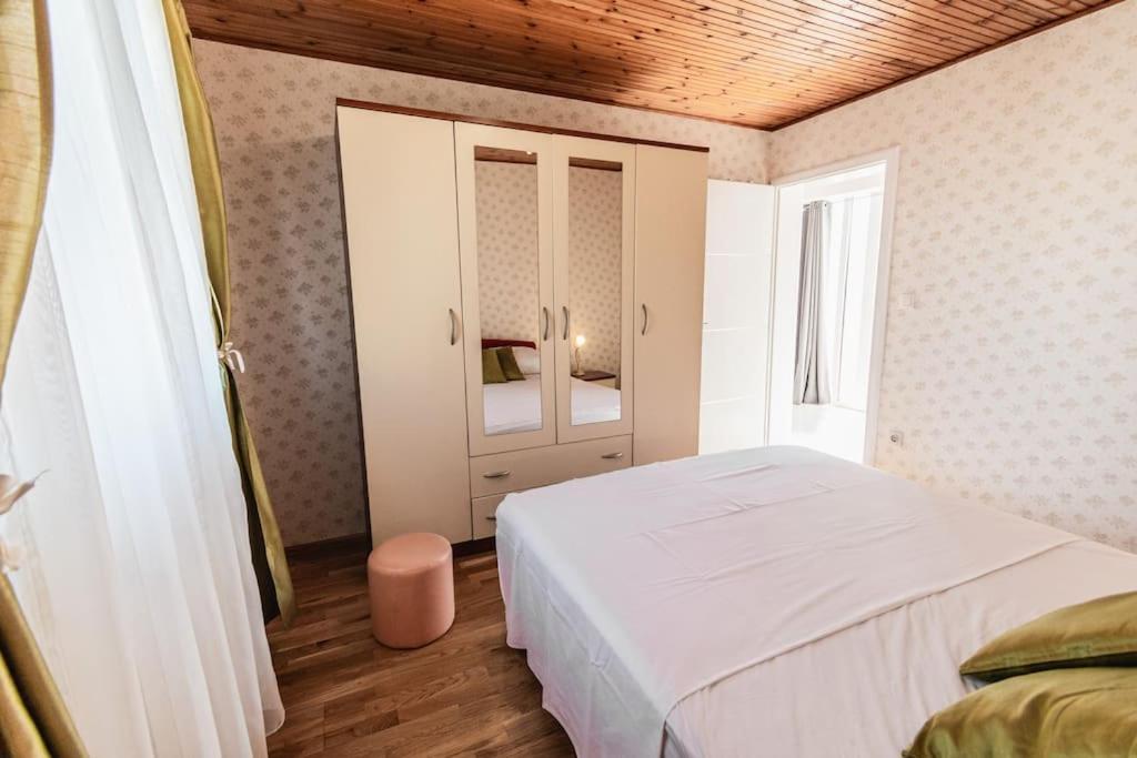 Holiday Home Marina-Renovated House In City Center Rogoznica  Eksteriør bilde